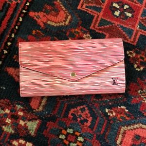 Louis Vuitton Sarah Wallet